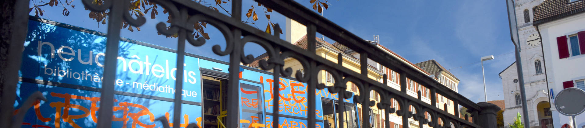 Embarquez à bord du nouveau Bibliobus neuchâtelois